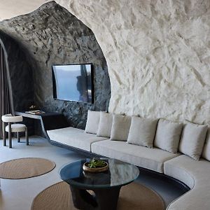 Cave Suite Caldera View Private Pool